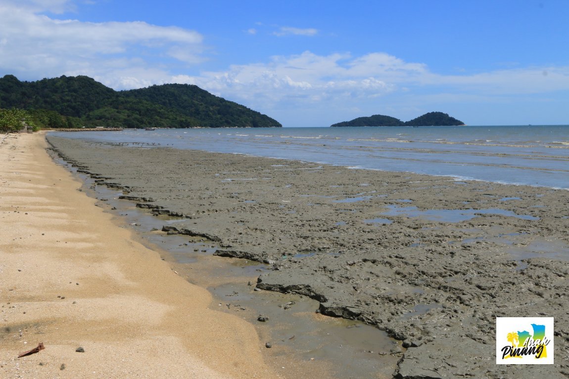 The coast of Permatang Damar Laut